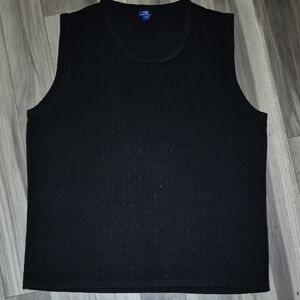 Tabi Black Sleeveless Knit Top